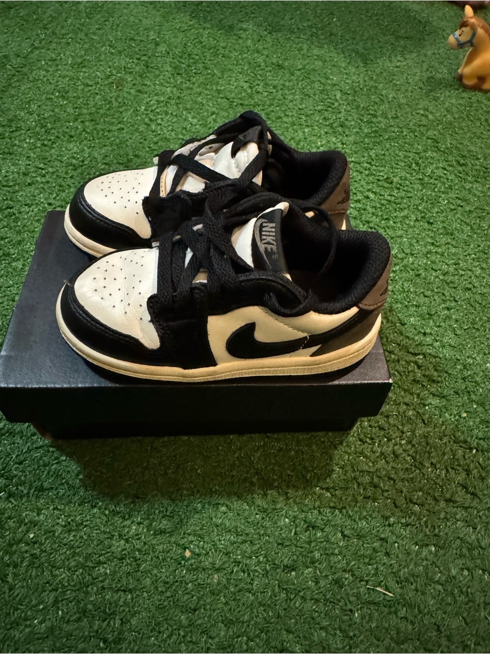 Nike Kids Black and White Low-Top Sneakers with Swoosh